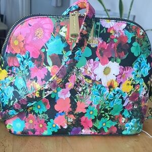~Steve Madden Multicolor Floral Crossbody Bag